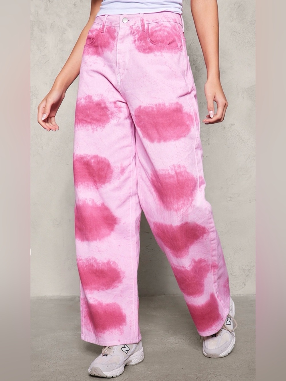 PrettyLittleThing Pink Denim Jeans - Picture 2 of 9